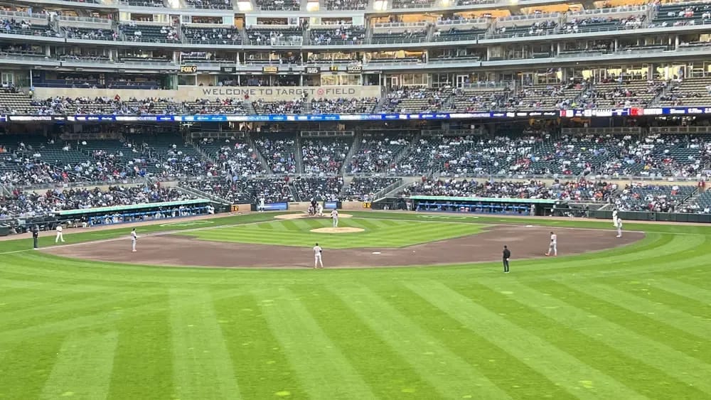 Seattle Mariners at Minnesota Twins